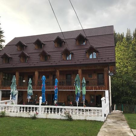 Hostel Casa Postolache Soveja Exteriér fotografie